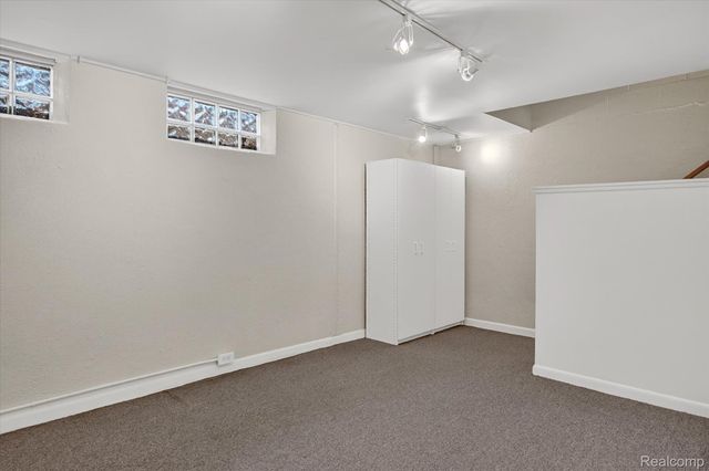 1043 N Old Woodward Avenue 2, Birmingham, MI 48009