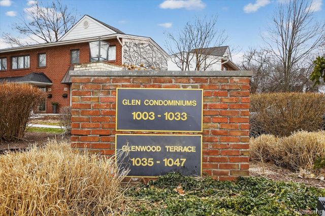 1043 N Old Woodward Avenue 2, Birmingham, MI 48009