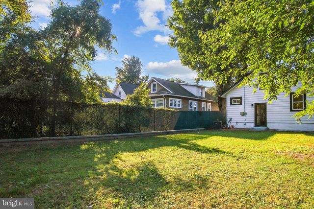 217 PEABODY ST NW, Washington, DC 20011