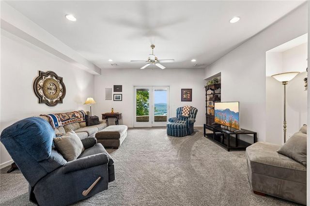 280 Sky Line Drive, Williams Twp, PA 18042