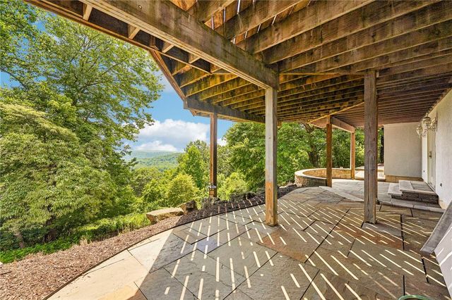 280 Sky Line Drive, Williams Twp, PA 18042