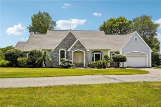 280 Sky Line Drive, Williams Twp, PA 18042