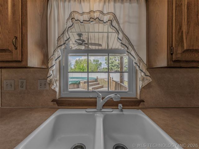 10685 E Third Street, Claremore, OK 74019