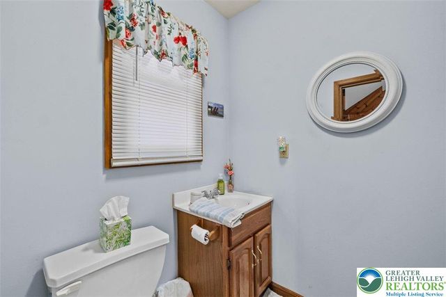 1637 Brushy Mountain Road, Middle Smithfield Twp, PA 18302