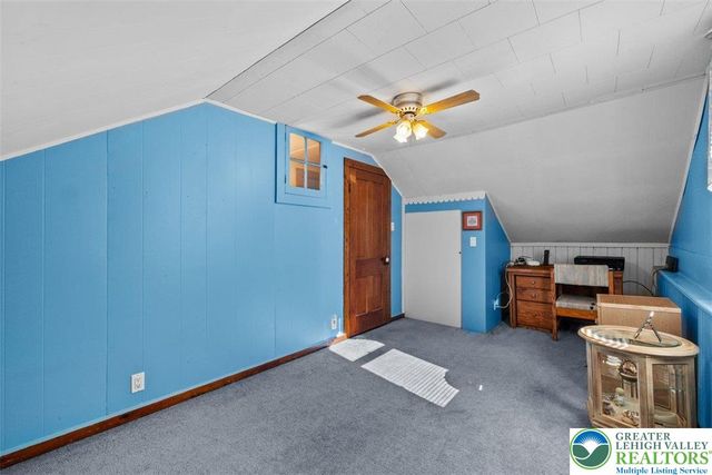 1637 Brushy Mountain Road, Middle Smithfield Twp, PA 18302