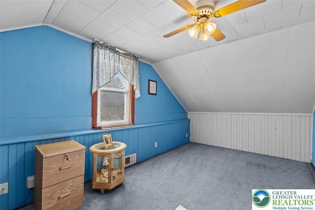 1637 Brushy Mountain Road, Middle Smithfield Twp, PA 18302