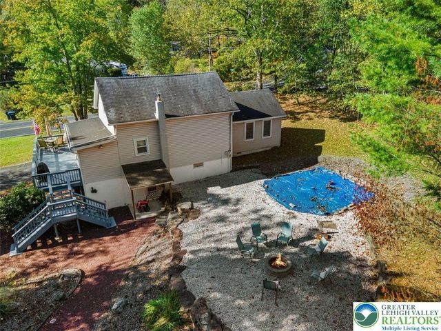 1637 Brushy Mountain Road, Middle Smithfield Twp, PA 18302