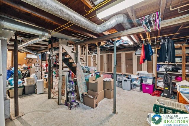 1637 Brushy Mountain Road, Middle Smithfield Twp, PA 18302