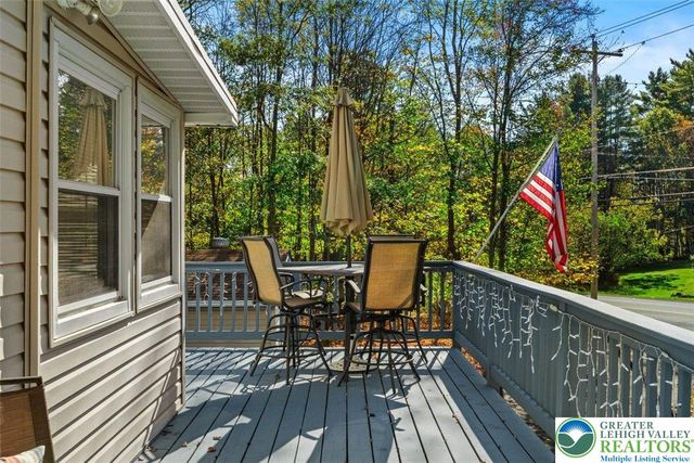 1637 Brushy Mountain Road, Middle Smithfield Twp, PA 18302