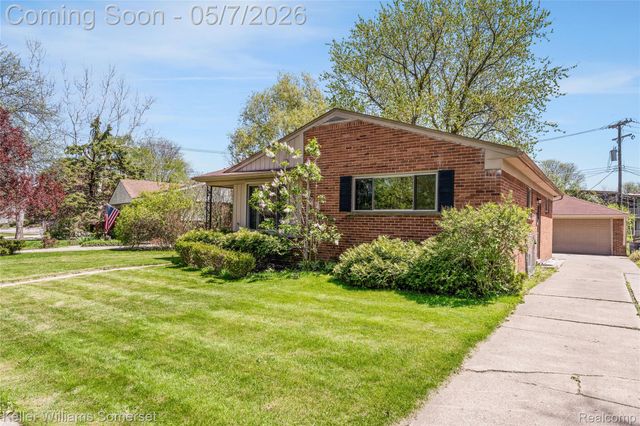 4320 Manor Avenue, Royal Oak, MI 48073