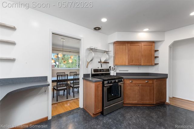 4320 Manor Avenue, Royal Oak, MI 48073