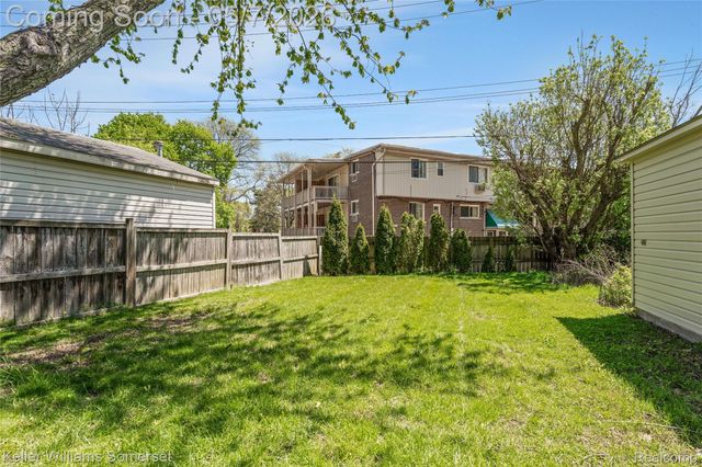4320 Manor Avenue, Royal Oak, MI 48073