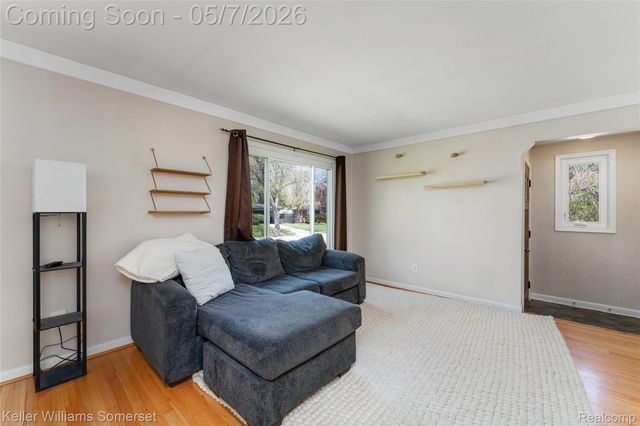 4320 Manor Avenue, Royal Oak, MI 48073
