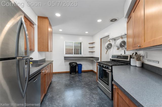 4320 Manor Avenue, Royal Oak, MI 48073