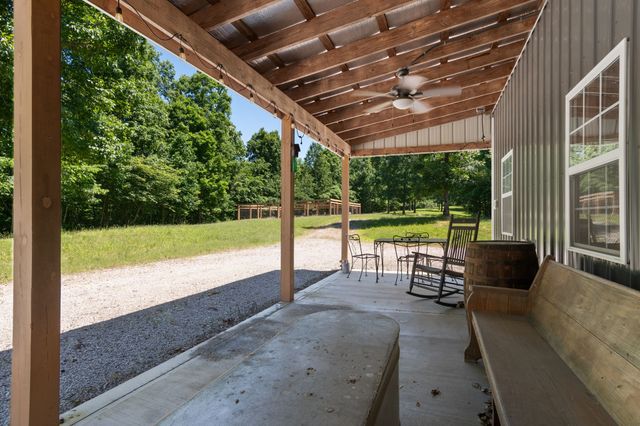 7855 Barnhill Rd, Primm Springs, TN 38476