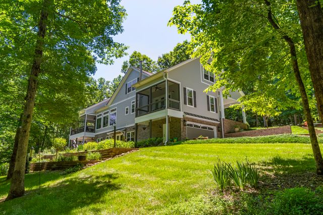 7855 Barnhill Rd, Primm Springs, TN 38476
