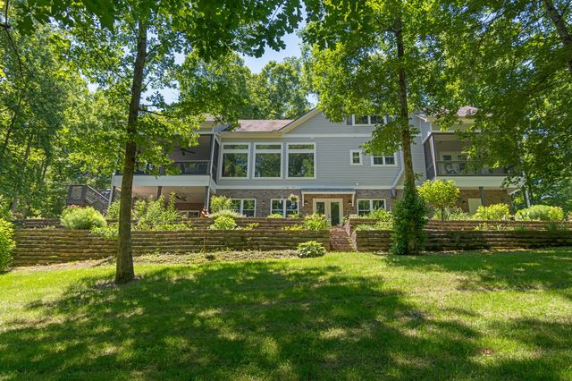 7855 Barnhill Rd, Primm Springs, TN 38476