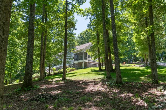 7855 Barnhill Rd, Primm Springs, TN 38476