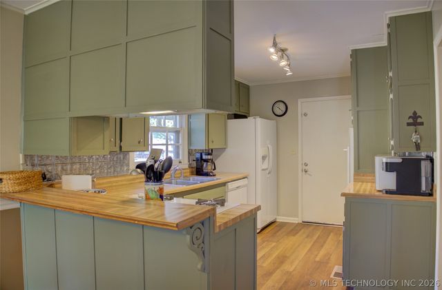 4354 E 60th Place, Tulsa, OK 74135