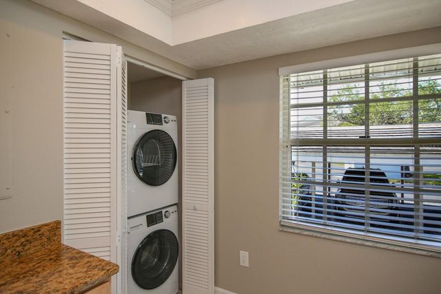 633 ESTUARY DRIVE, Bradenton, FL 34209