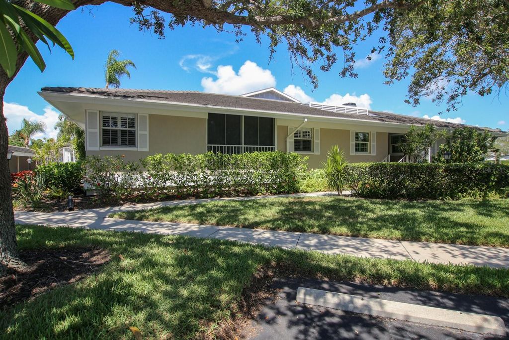 Image 15 of property listing at 633 ESTUARY DRIVE, Bradenton, FL 34209