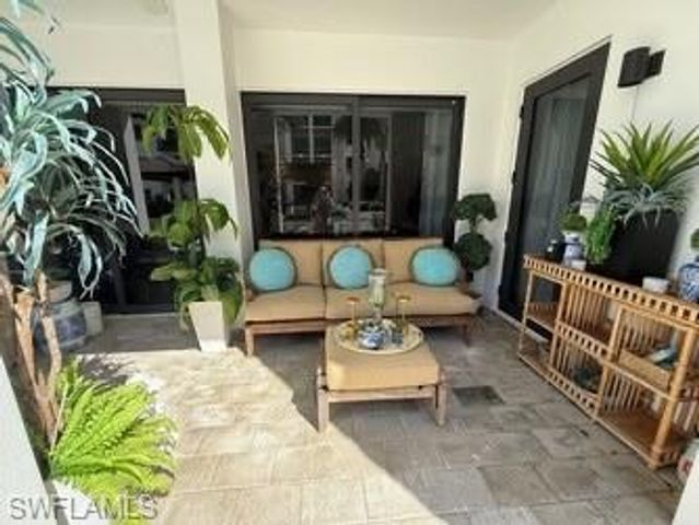 1030 3rd AVE S 214, Naples, FL 34102