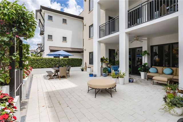 1030 3rd AVE S 214, Naples, FL 34102