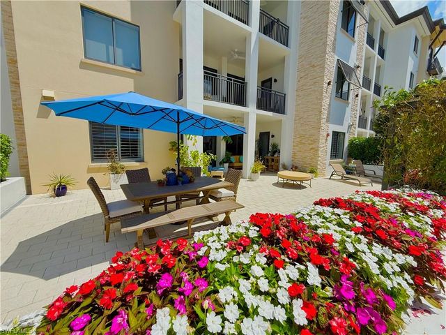 1030 3rd AVE S 214, Naples, FL 34102