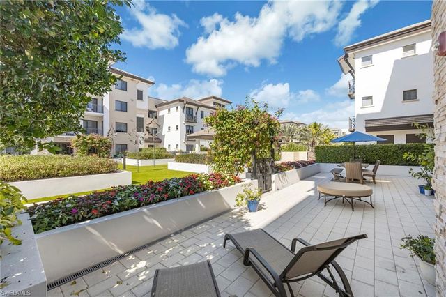 1030 3rd AVE S 214, Naples, FL 34102