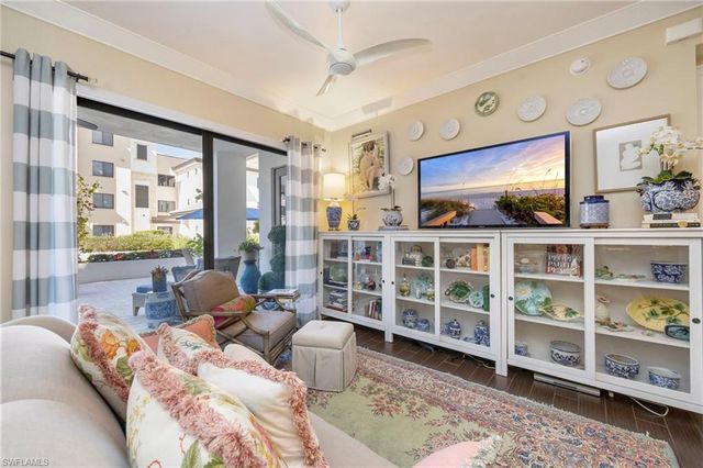 1030 3rd AVE S 214, Naples, FL 34102