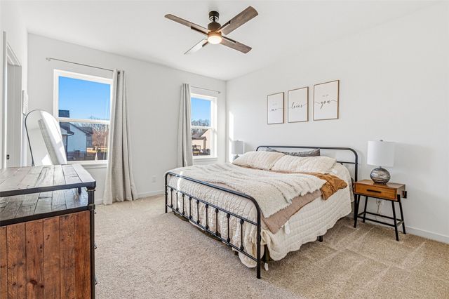 801 Old Mill Lane, Solon, IA 52333