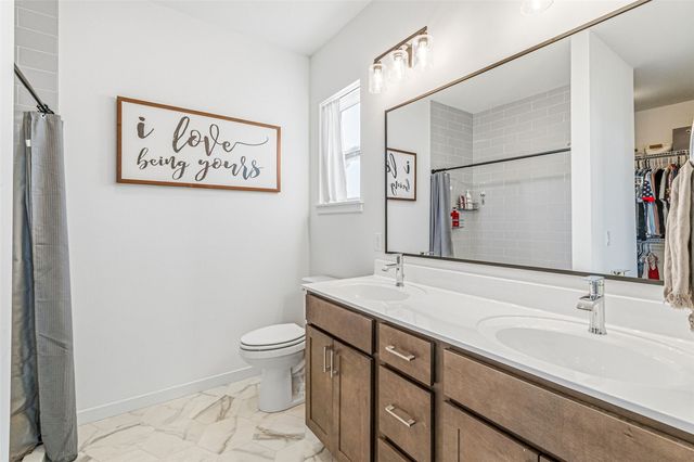 801 Old Mill Lane, Solon, IA 52333