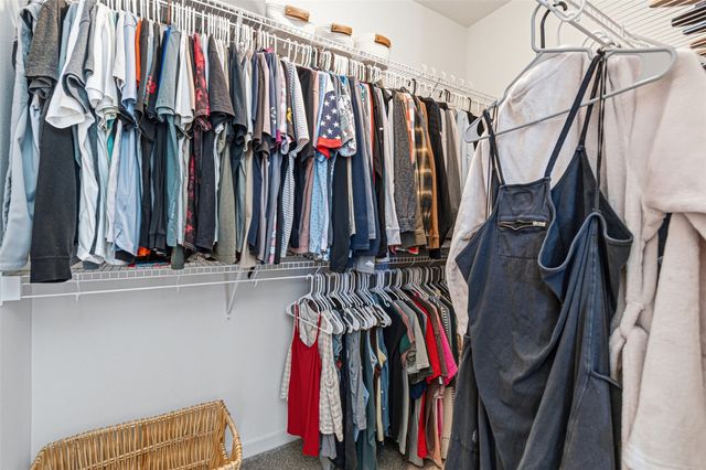 801 Old Mill Lane, Solon, IA 52333