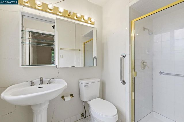 829 Reliez Station Rd, Lafayette, CA 94549