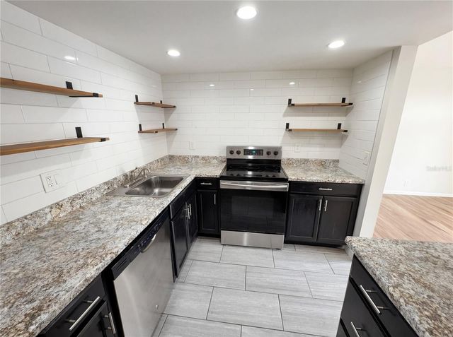 240 MOREE LOOP 3, Winter Springs, FL 32708