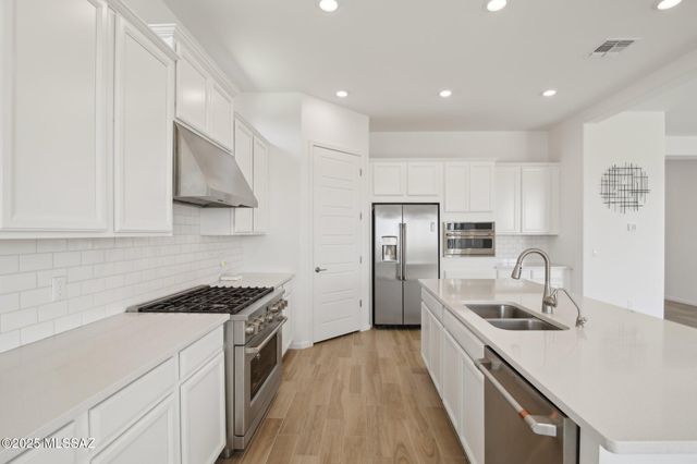 5169 W Glenstone Court, Oro Valley, AZ 85742