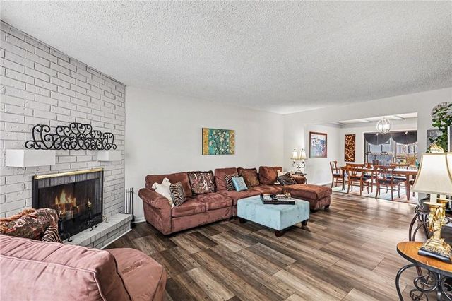 111 W Bannister Road 2, Kansas City, MO 64114