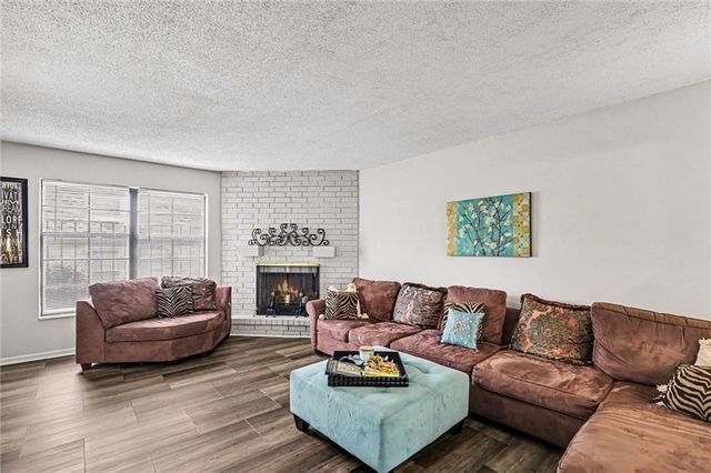111 W Bannister Road 2, Kansas City, MO 64114