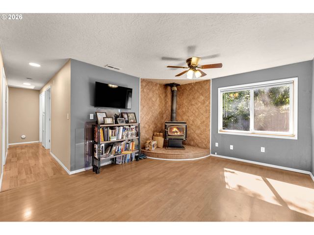 204 Ne 148TH Ave, Vancouver, WA 98684