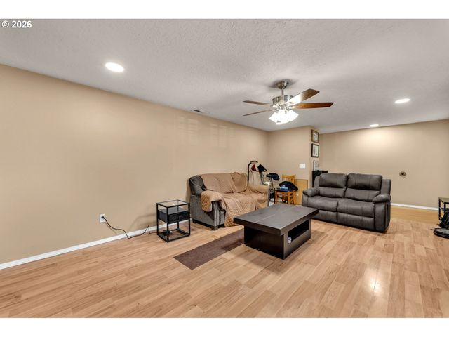 204 Ne 148TH Ave, Vancouver, WA 98684
