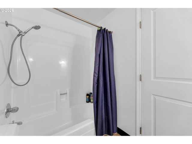 204 Ne 148TH Ave, Vancouver, WA 98684