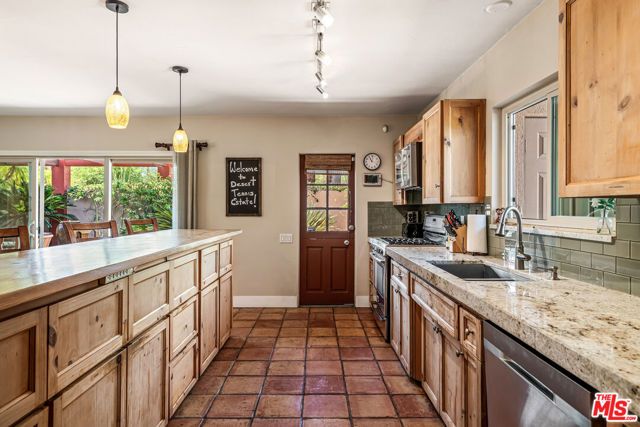 74550 OLD PROSPECTOR Trail, Palm Desert, CA 92260