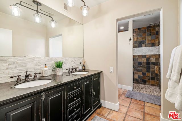 74550 OLD PROSPECTOR Trail, Palm Desert, CA 92260