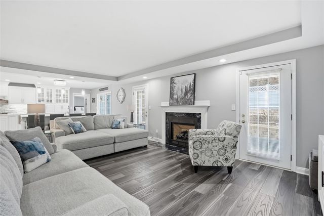 2339 Mcdevitt Rd, Franklin Park, PA 15143