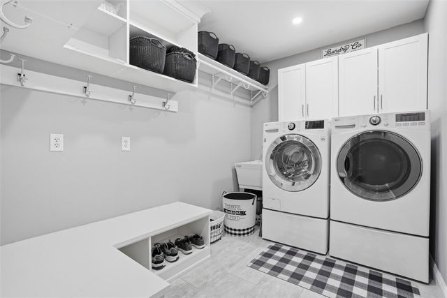 2339 Mcdevitt Rd, Franklin Park, PA 15143