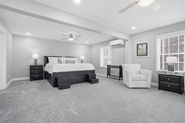 2339 Mcdevitt Rd, Franklin Park, PA 15143