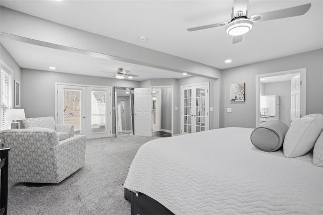 2339 Mcdevitt Rd, Franklin Park, PA 15143