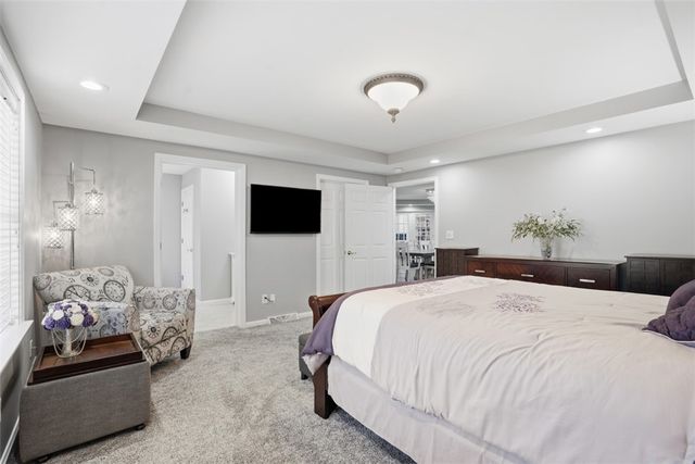 2339 Mcdevitt Rd, Franklin Park, PA 15143