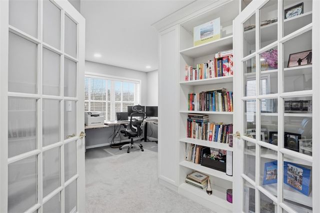 2339 Mcdevitt Rd, Franklin Park, PA 15143