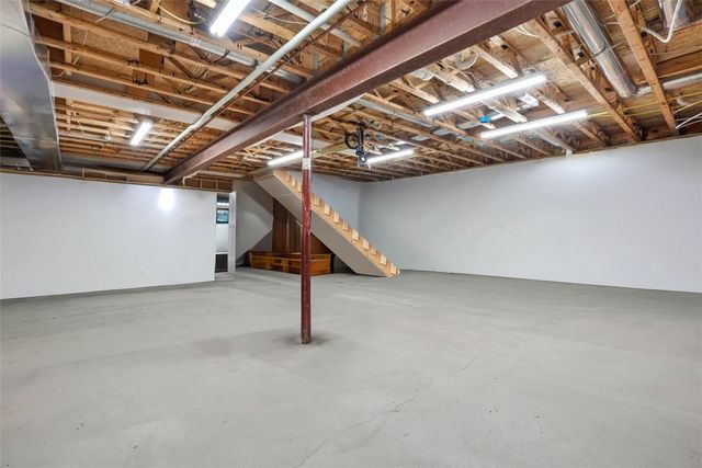 2339 Mcdevitt Rd, Franklin Park, PA 15143